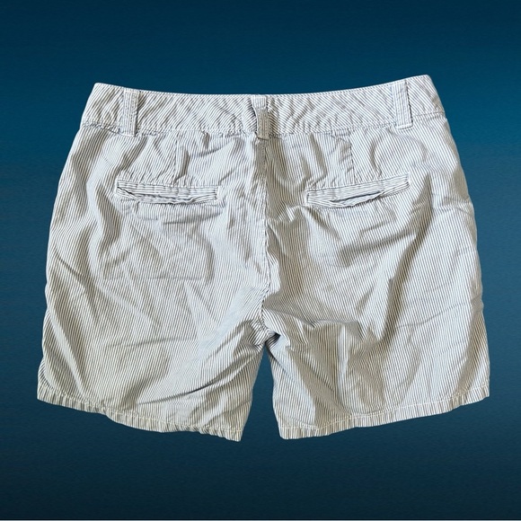 Slate-Blue & White Pinstripe Shorts Size 00 Summer Resort Yacht Club 5” Aerie - Picture 5 of 5